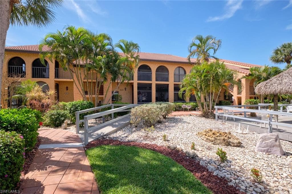 5510 SW 4th PL 506-1