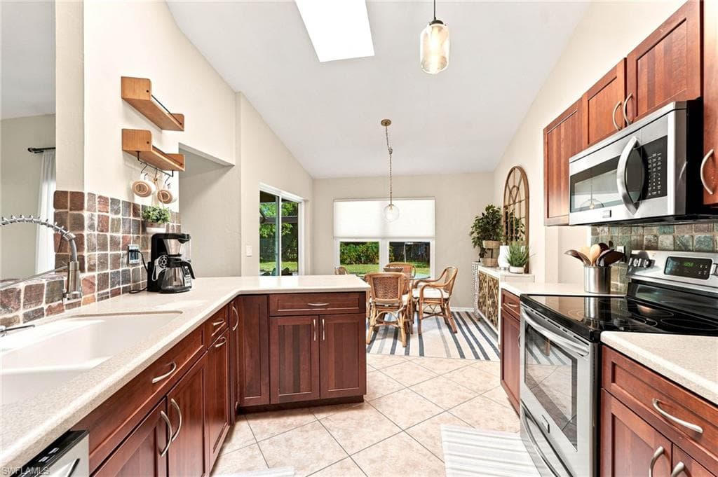 18918 Cypress View DR-10