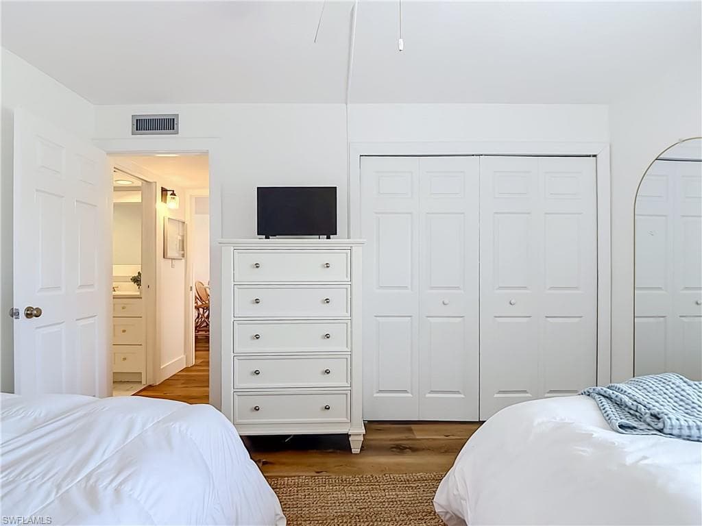 979 E Gulf DR D433-22