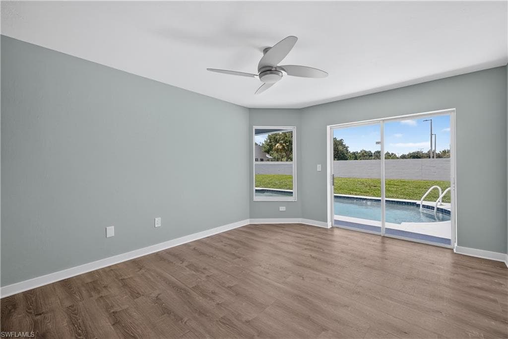 15579 Spring Line LN-16