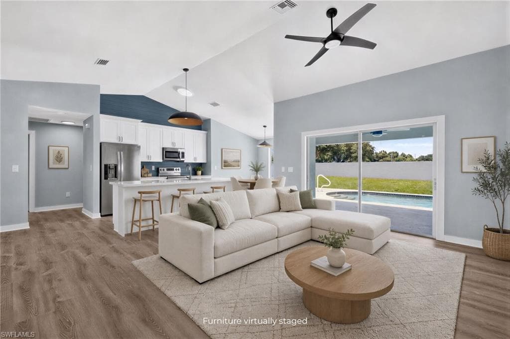 15579 Spring Line LN-1