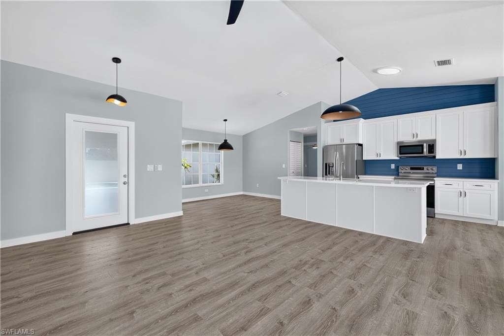 15579 Spring Line LN-5