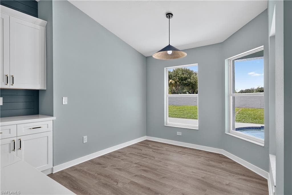 15579 Spring Line LN-9