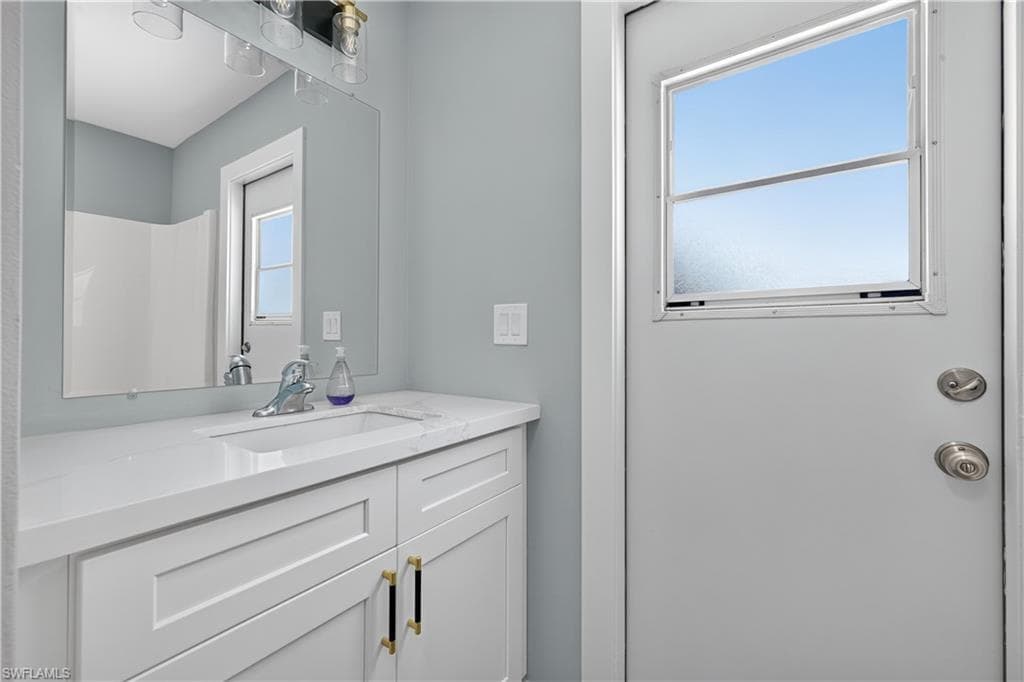 15579 Spring Line LN-24