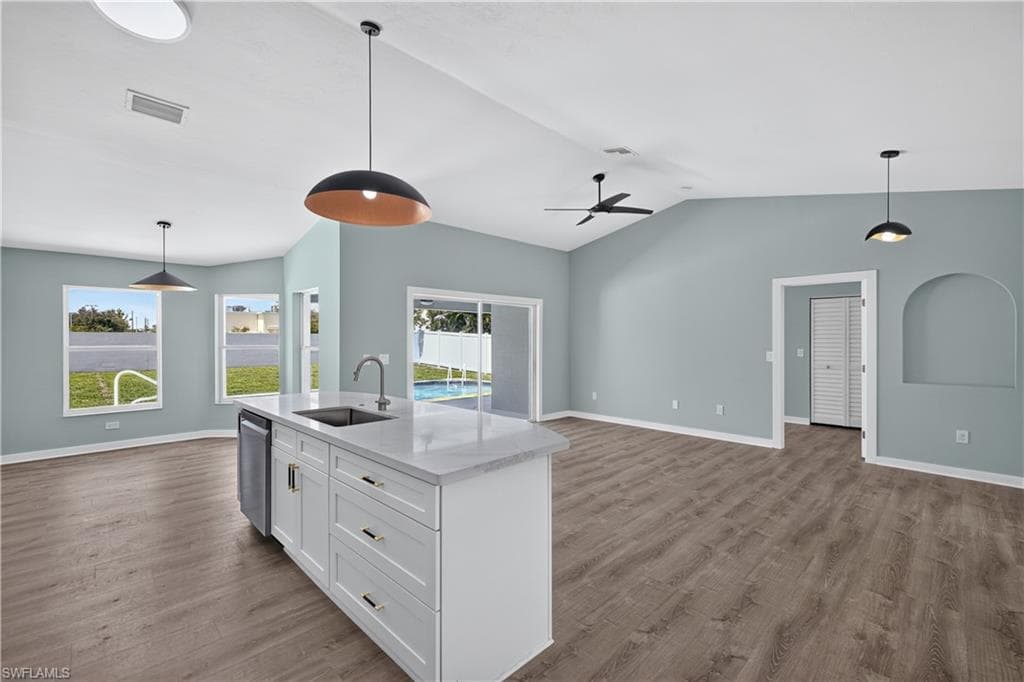 15579 Spring Line LN-31