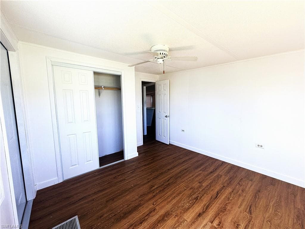 139 Gaslight AVE-12