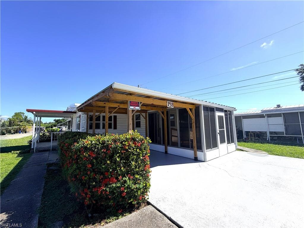 139 Gaslight AVE-3