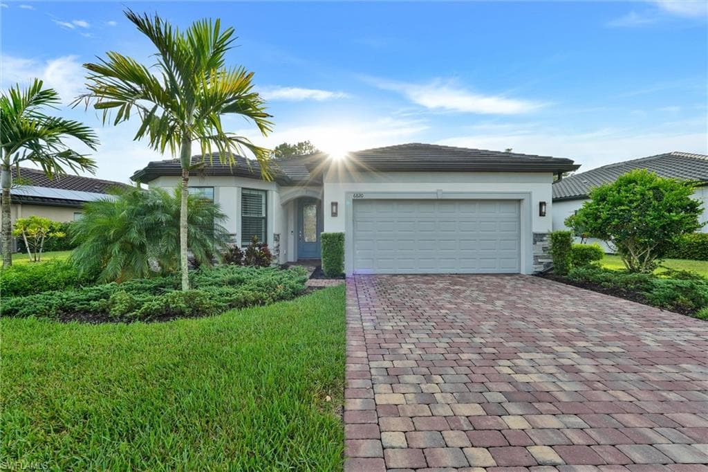 6820 Winding Cypress DR-3