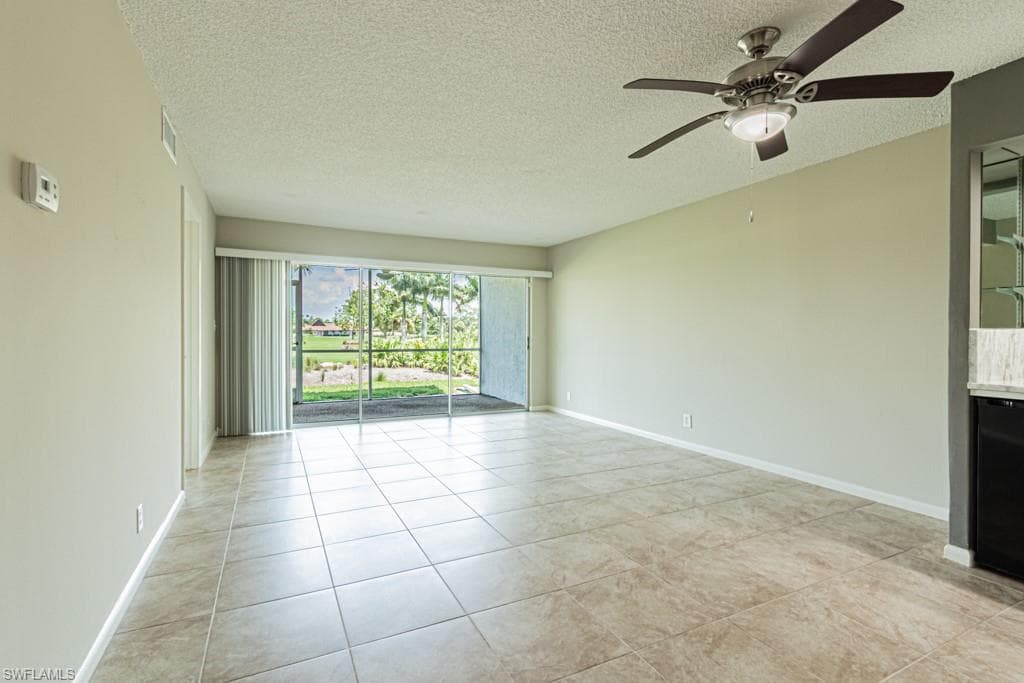 149 Palm DR 17-37