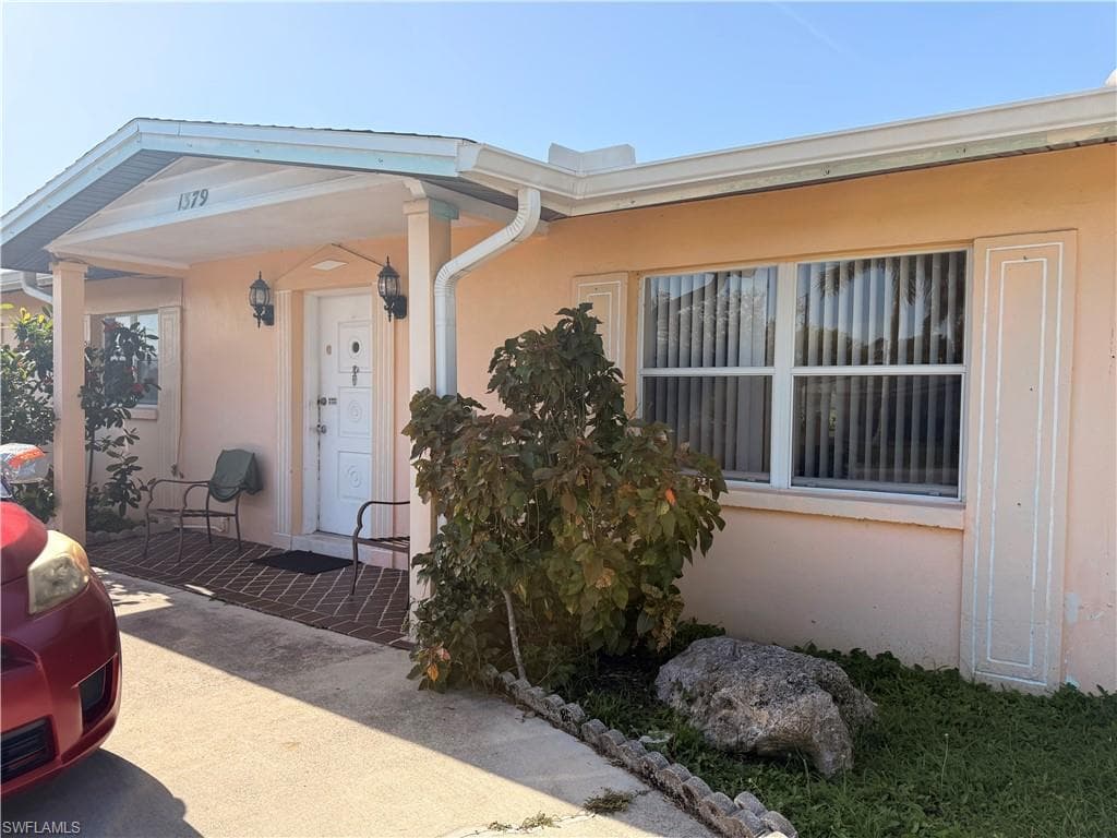 1379 Golf DR-2