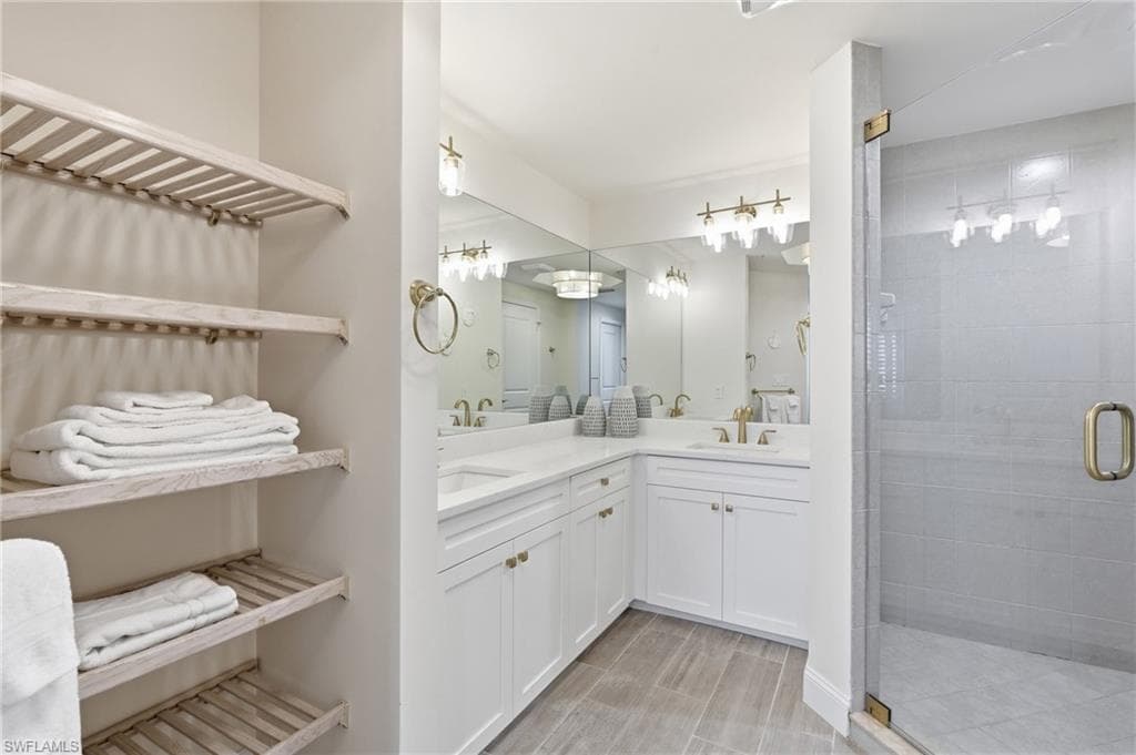 3901 Kens WAY 3407-9