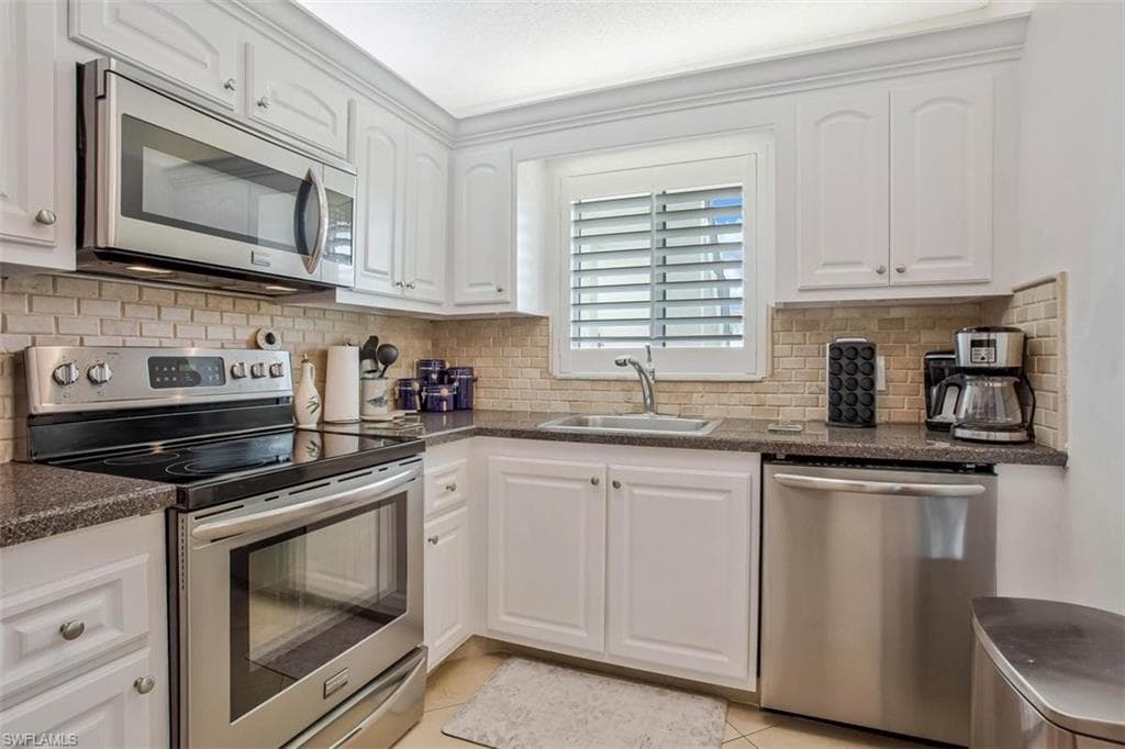4318 27th CT SW 101-3