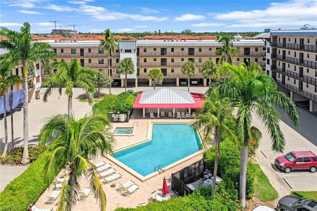 807 River Point DR 102D-2