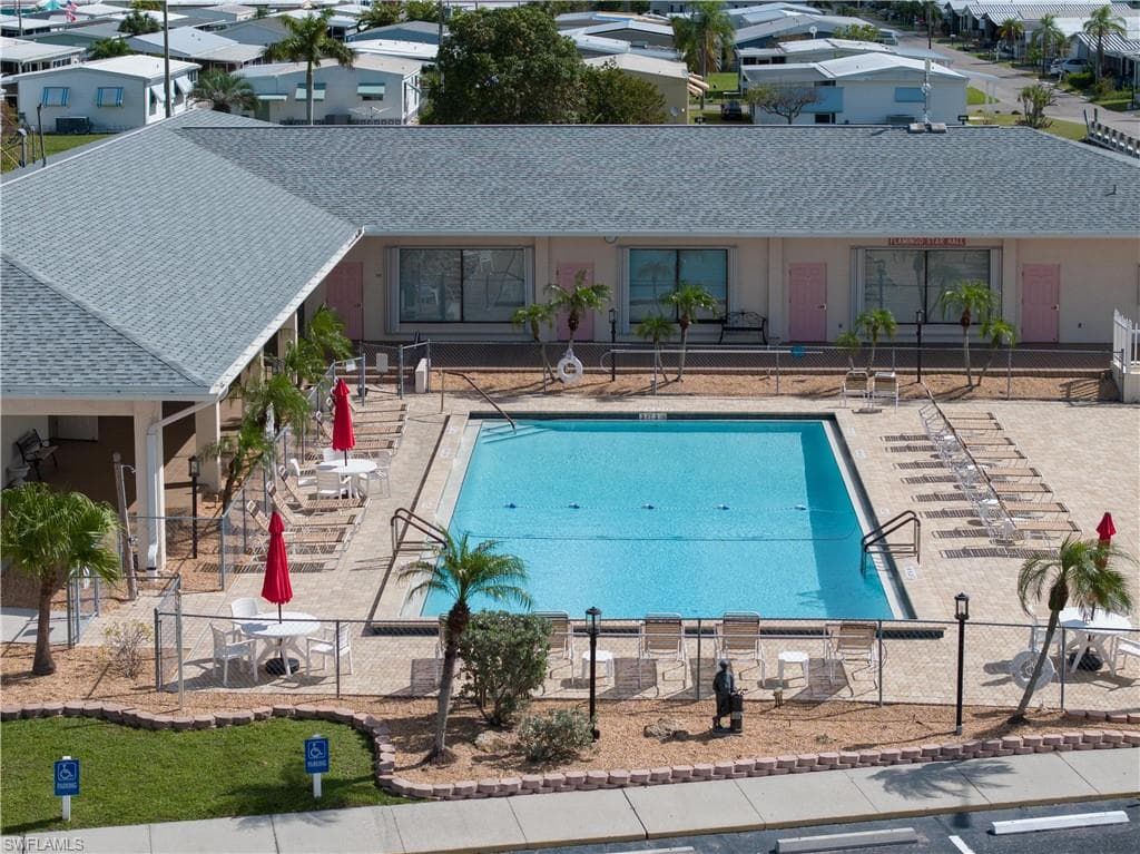 9270 Desoto DR-31