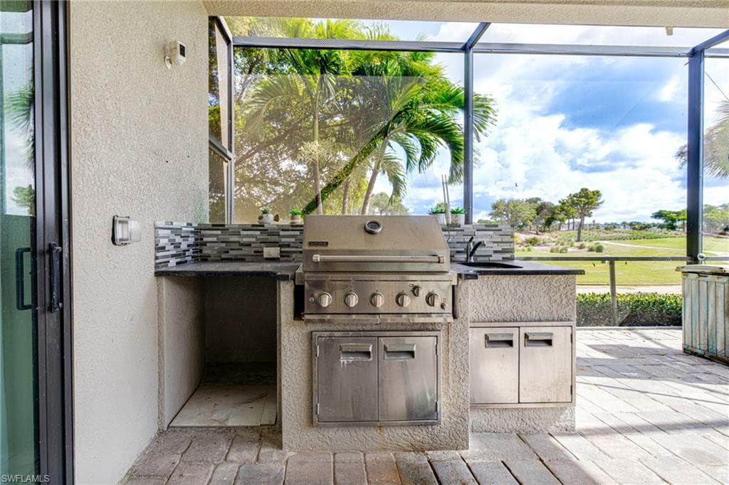 6871 Lakewood Isle DR-33