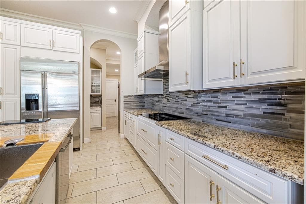 6871 Lakewood Isle DR-14