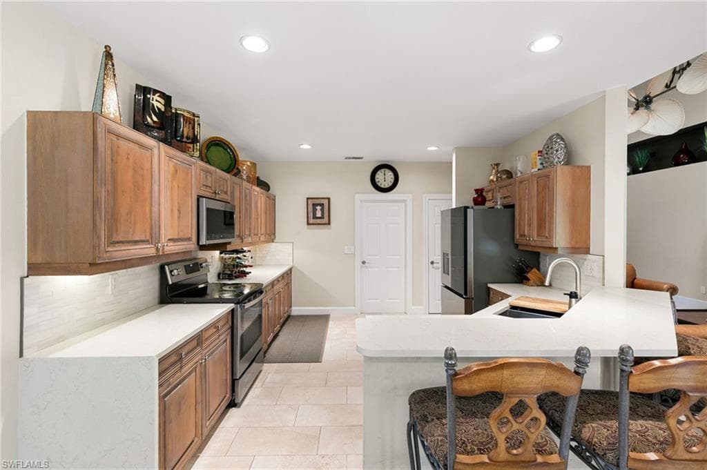 6561 Autumn Woods BLVD-8