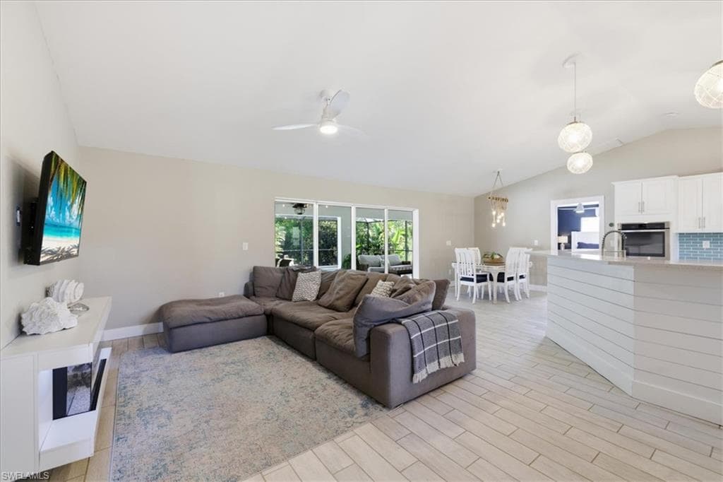 5748 Linden LN-16