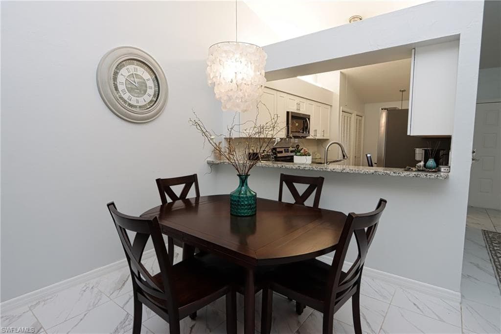 10805 Queen Anne LN 203-19