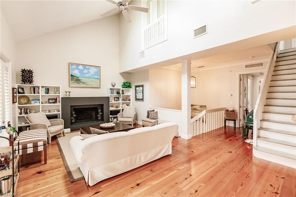 376 Leatherfern LN-12