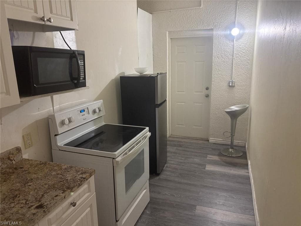 923 Sunrise BLVD-2