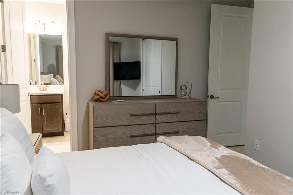 15335 LUCERNA ST 104-26