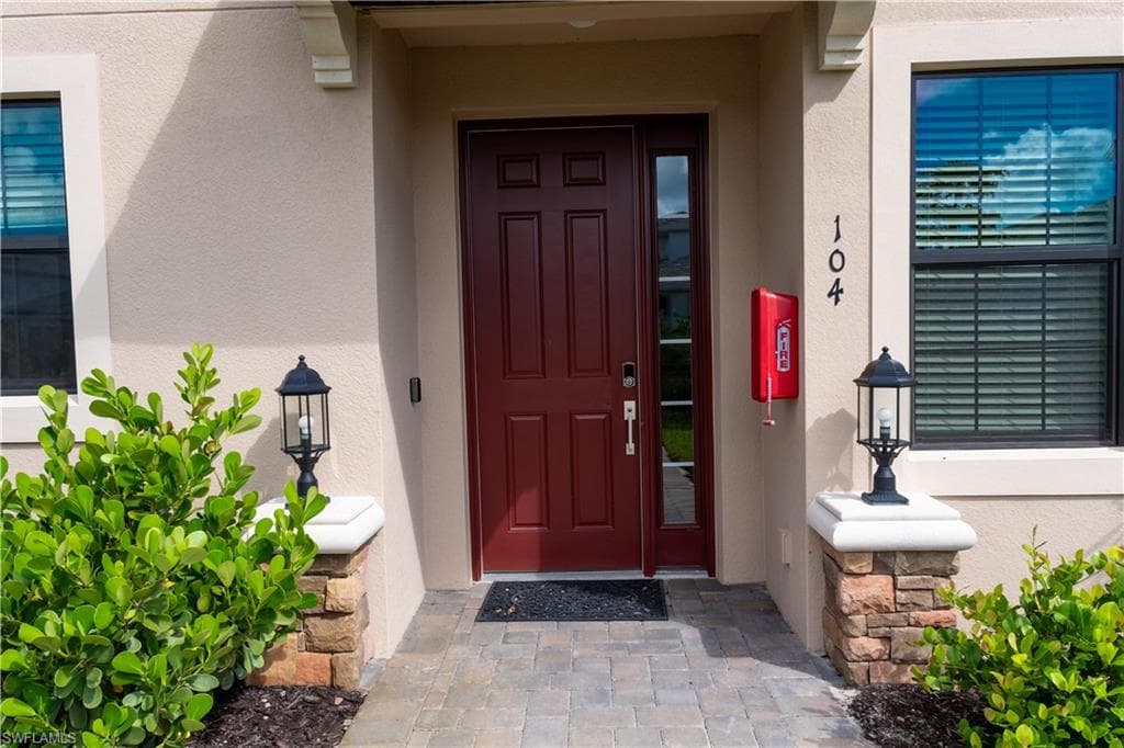 15335 LUCERNA ST 104-7