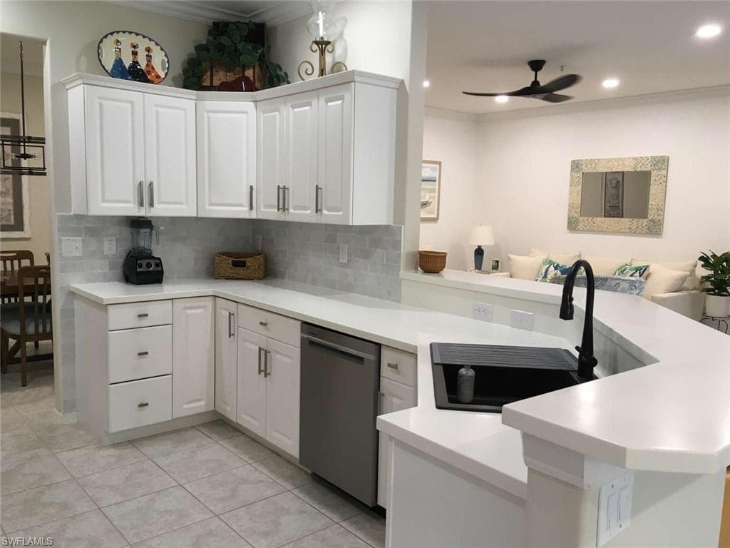 4695 Winged Foot CT 102-23