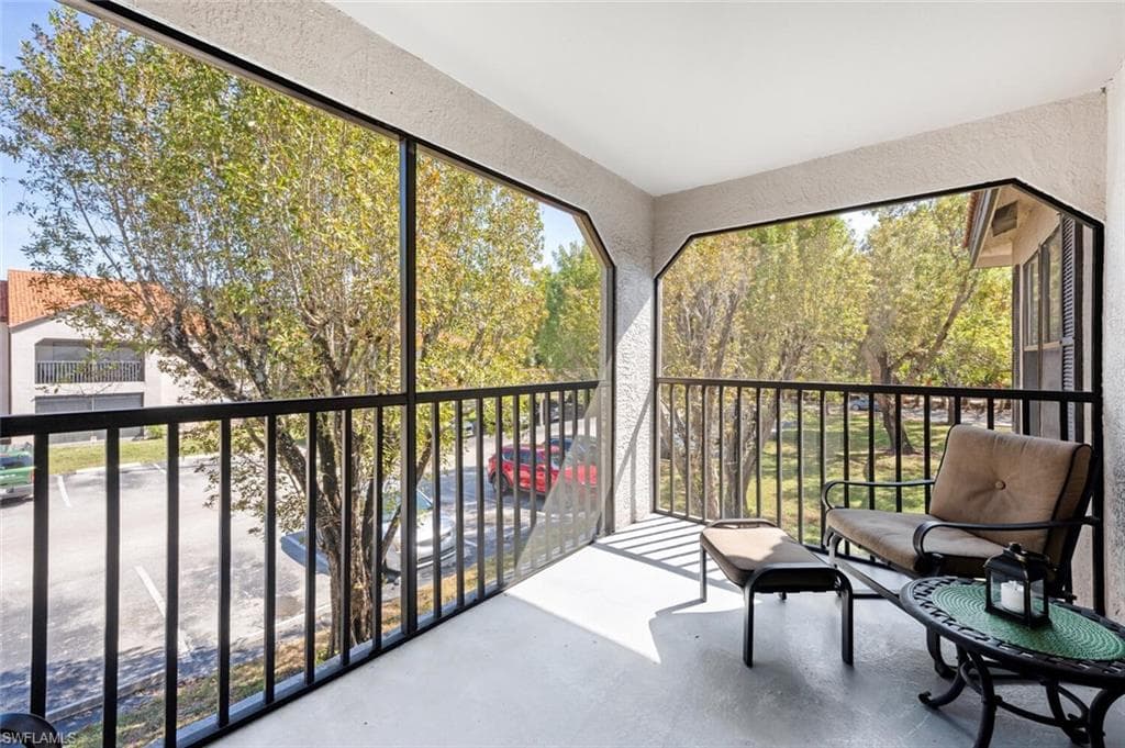 2190 Arbour Walk CIR 2221-20