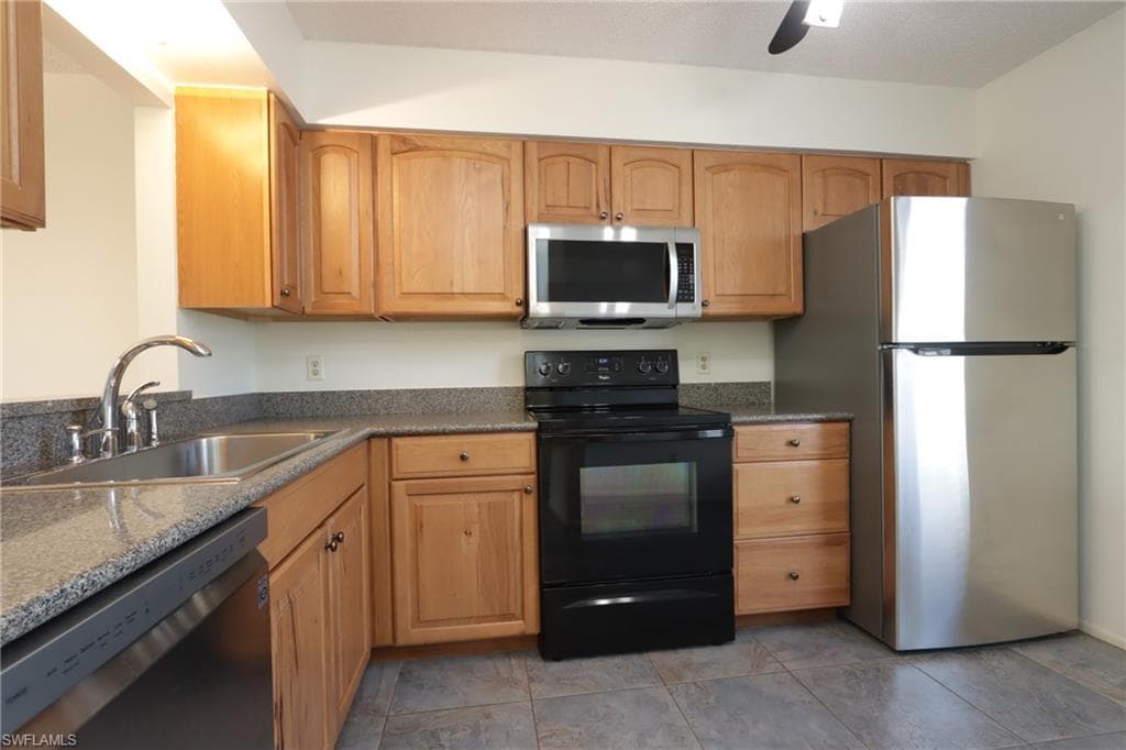 25484 Cockleshell DR 901-2