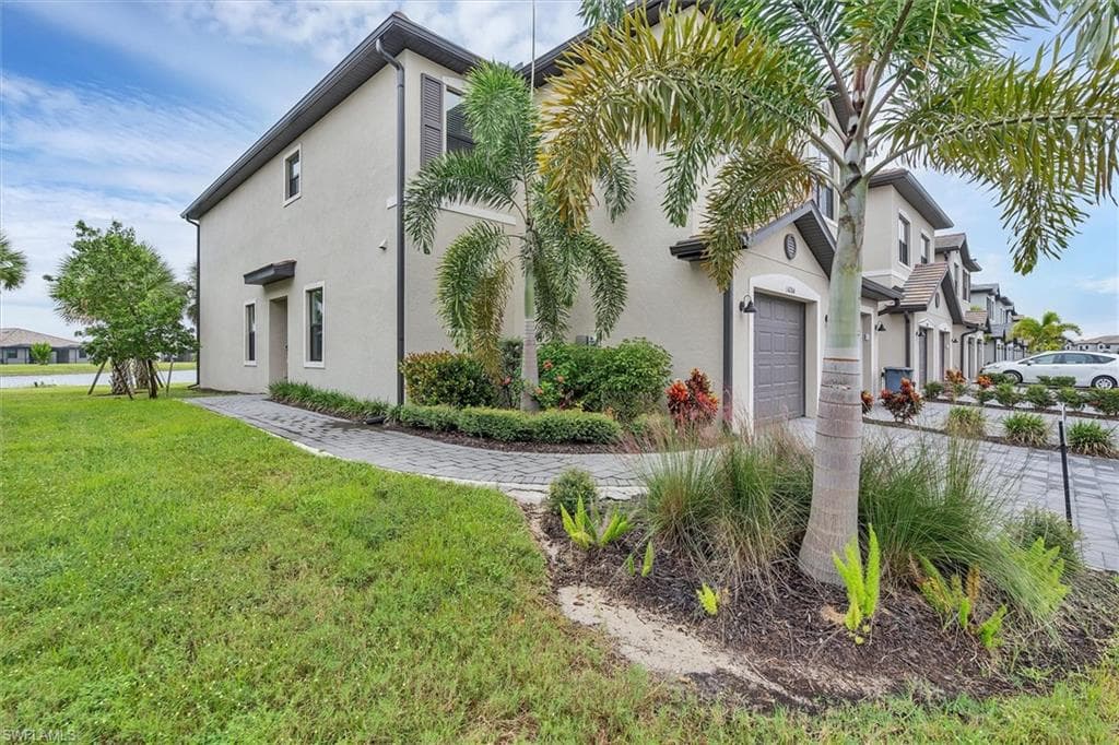 14204 Pine Lodge LN-31