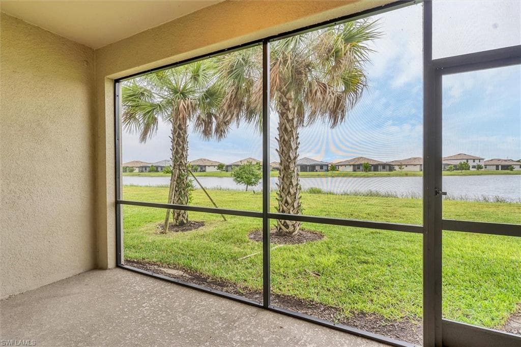 14204 Pine Lodge LN-25