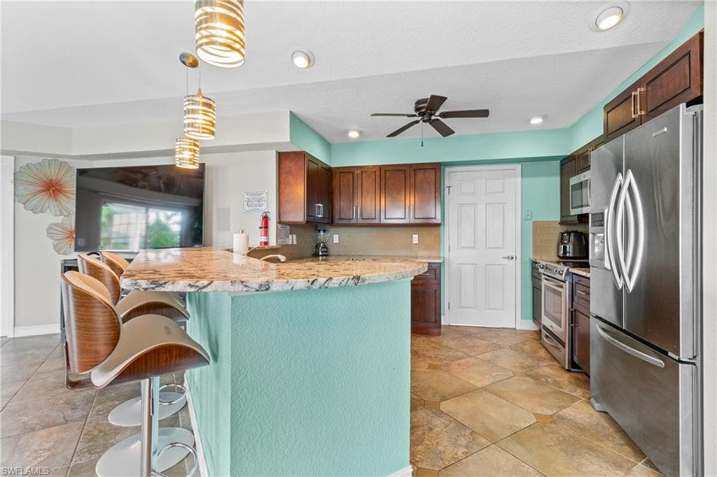 17750 Rebecca AVE-12