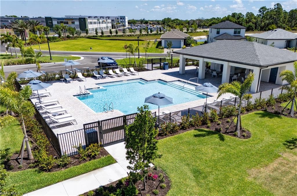 322 Lakeside Hideaway LN-15