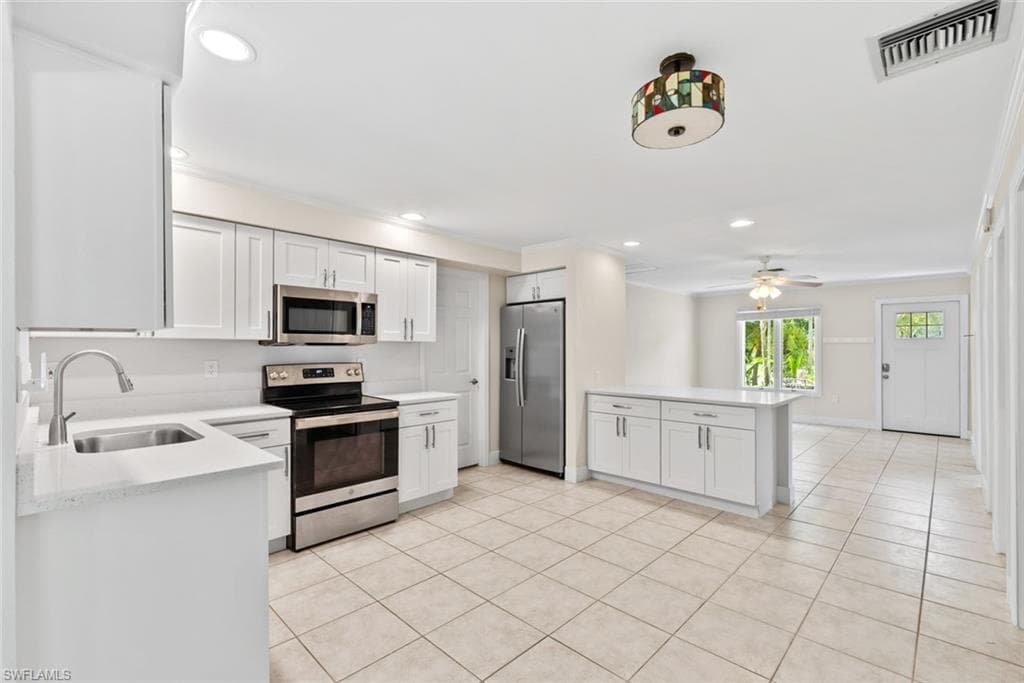 2437 Sunset AVE-7
