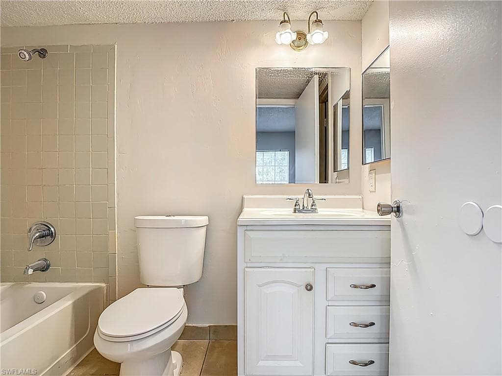 194 Santa Clara DR 12-22