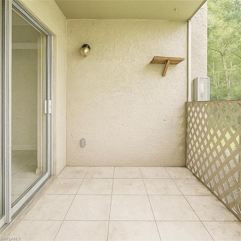 194 Santa Clara DR 12-25