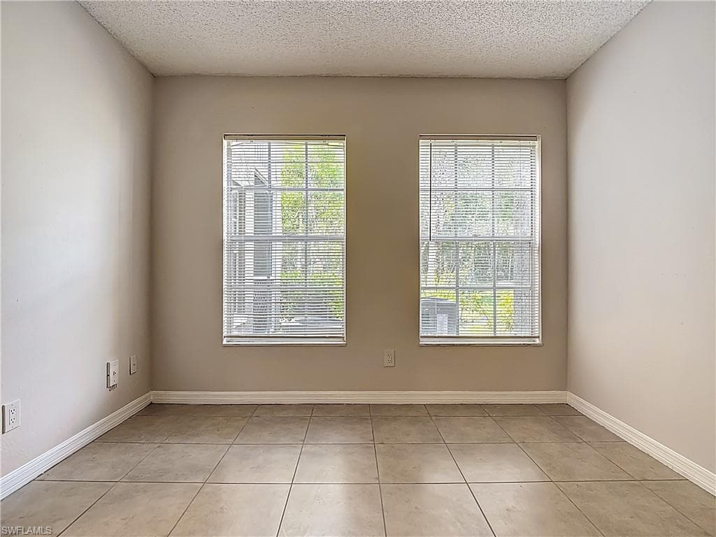 194 Santa Clara DR 12-21