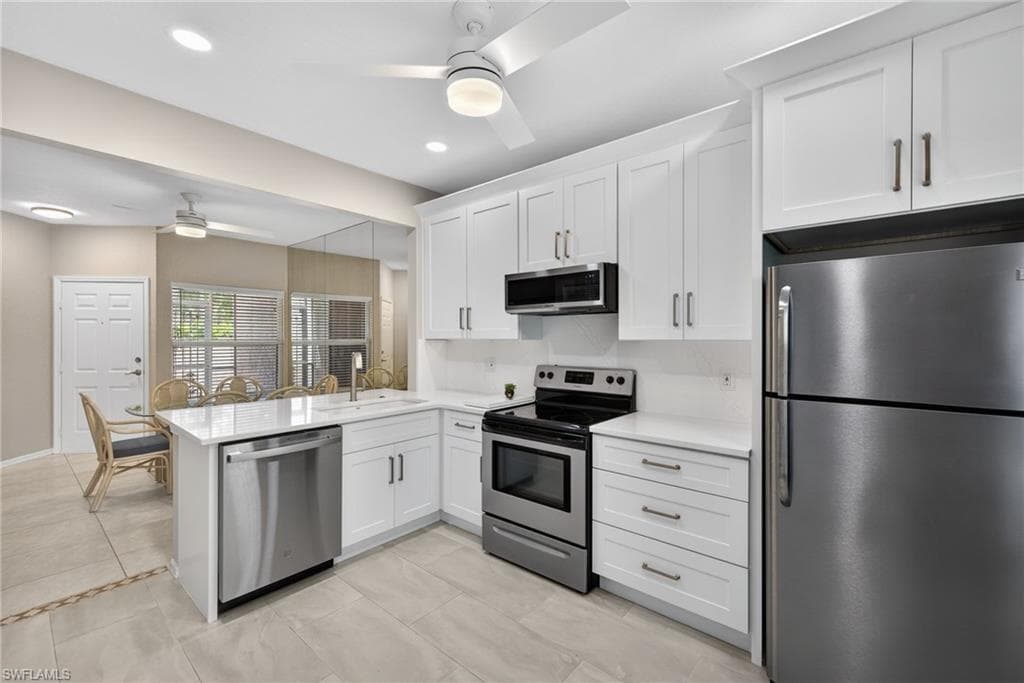290 Emerald Bay CIR L7-7