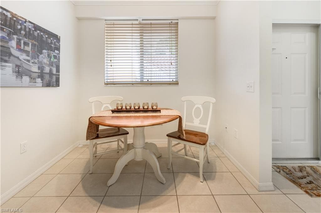 431 Valerie WAY 103-9