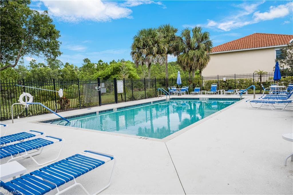 431 Valerie WAY 103-25