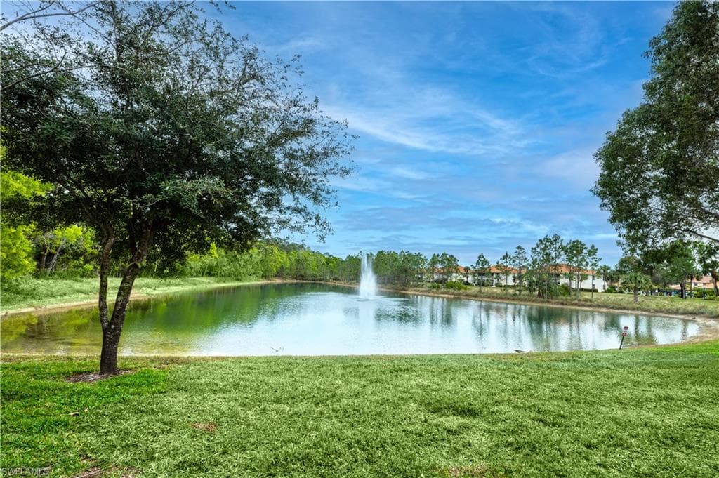 431 Valerie WAY 103-21