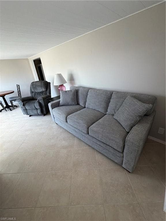 135 Chisholm TRL-6