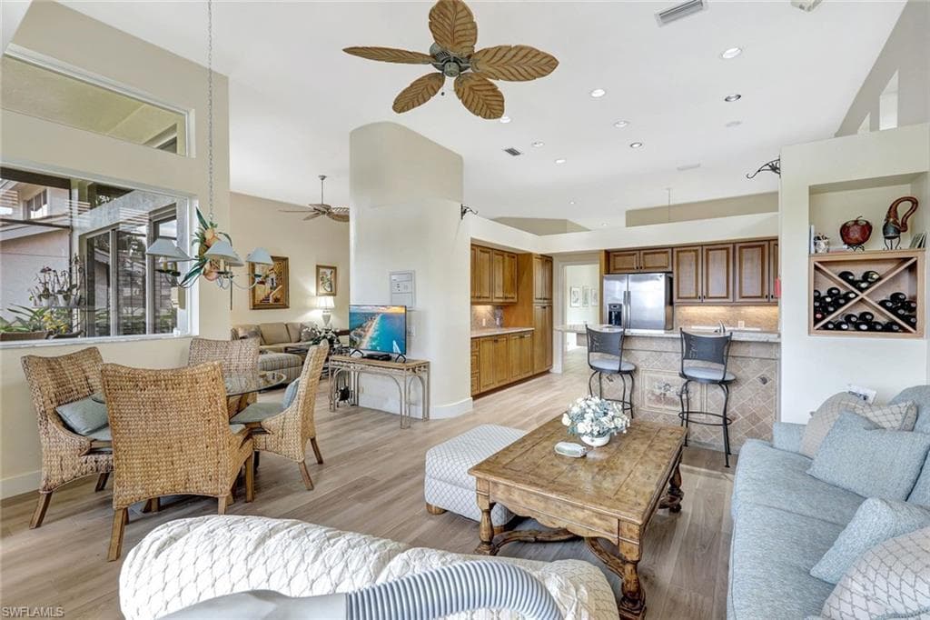 10401 Quail Crown DR-7
