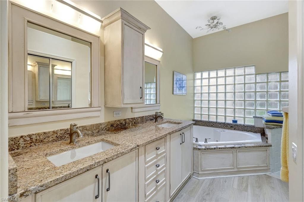 10401 Quail Crown DR-14
