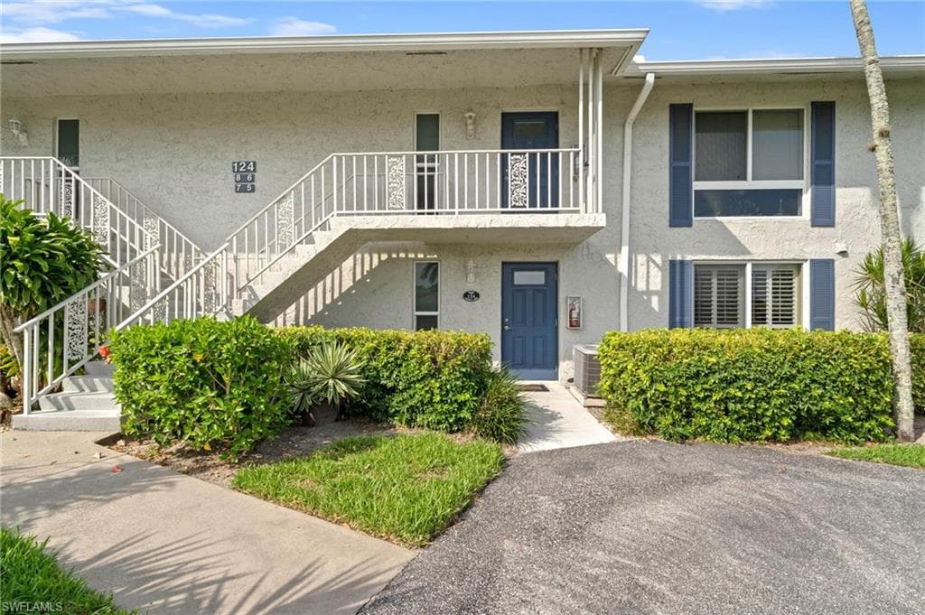 124 Penny LN 5-2