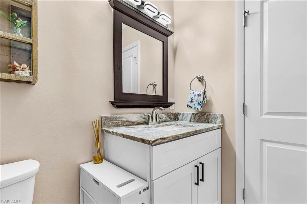 12303 Cristi WAY-28