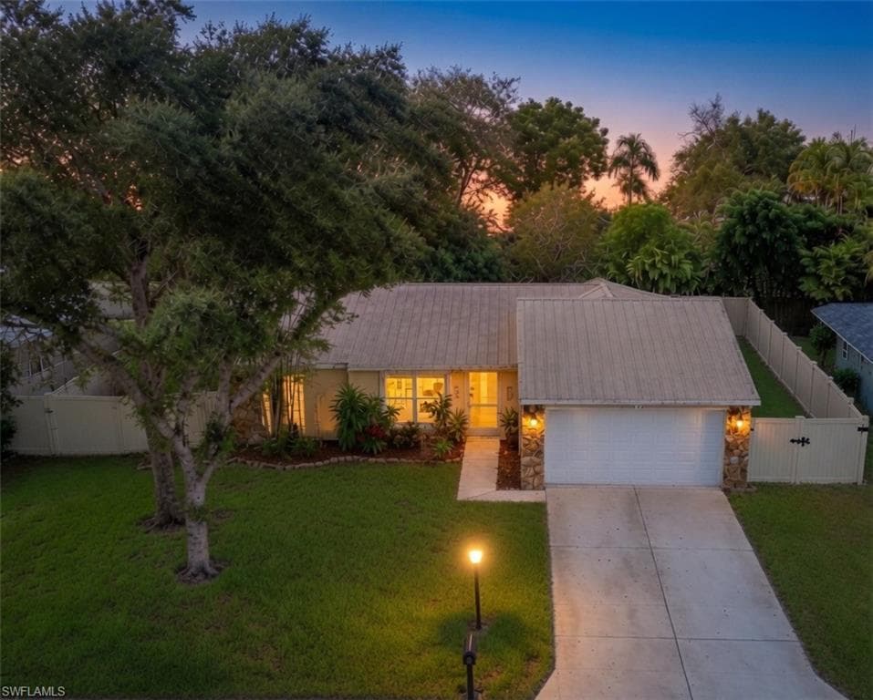 15818 Key Grass LN-27
