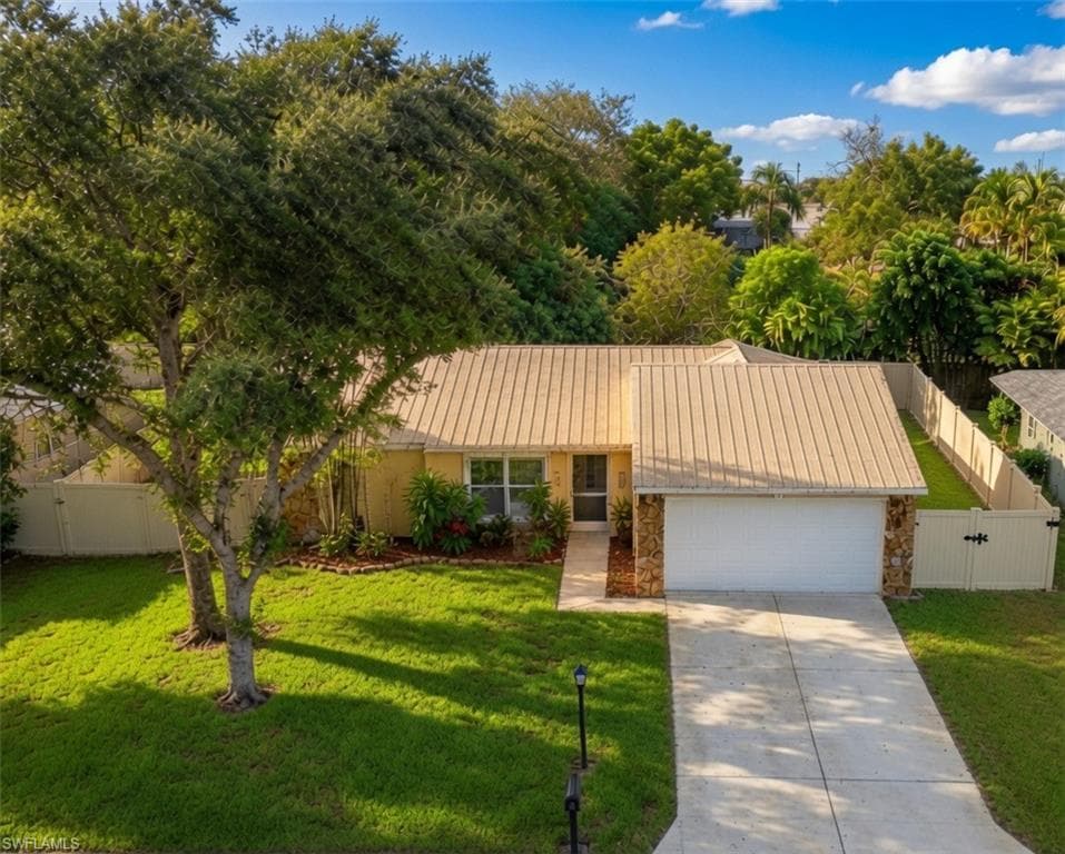 15818 Key Grass LN-2