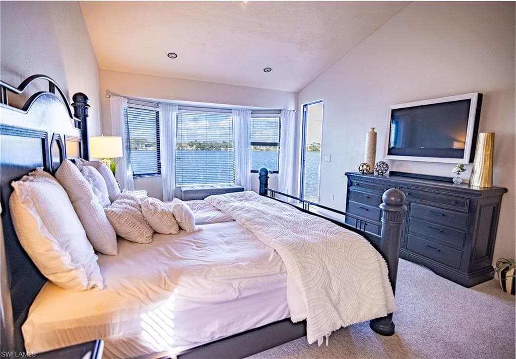 5160 Harborage DR-22